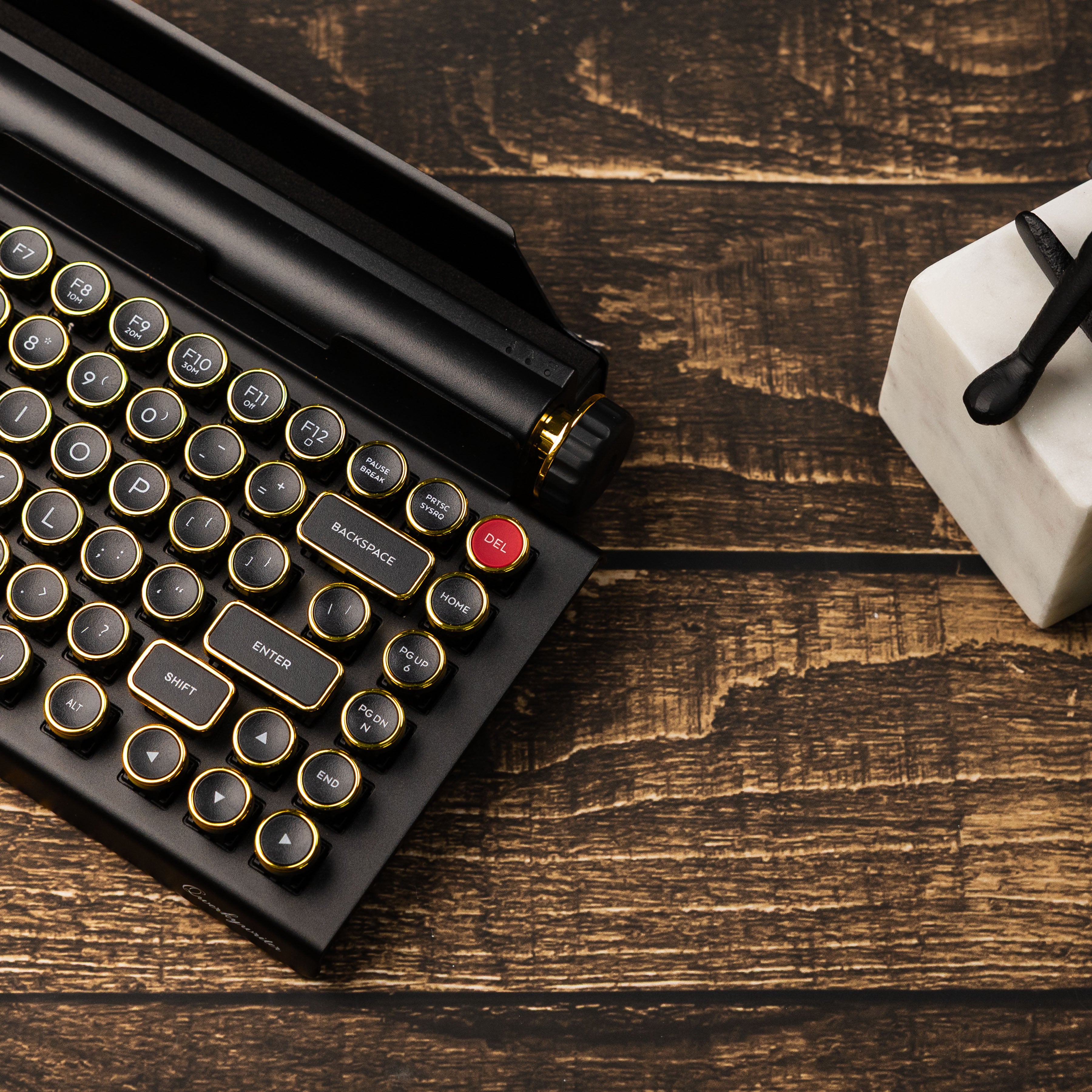 QwerkywriterS (US配列) REFURBISHED BLACK GOLD QWERKYWRITER® US Layout