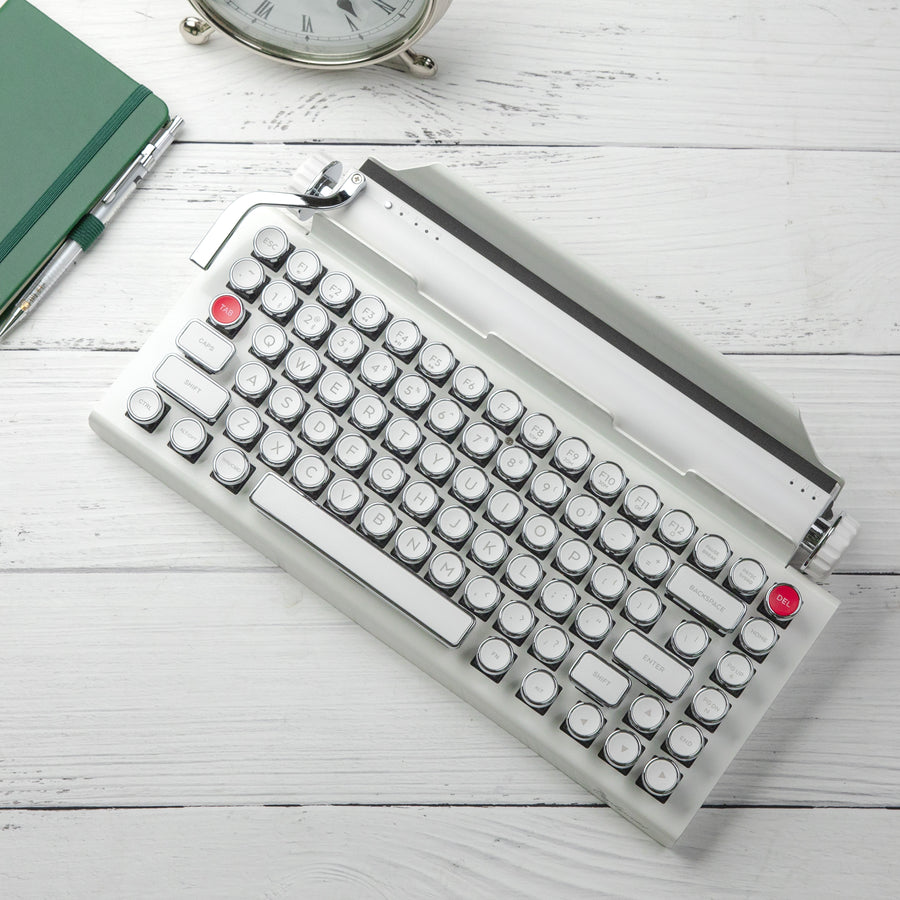 WHITE CHROME SIGNATURE QWERKYWRITER® US LAYOUT