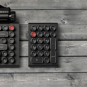 BUNDLE ANNIVERSARY EDITION QWERKYWRITER® US + NUMKEY + WRIST REST