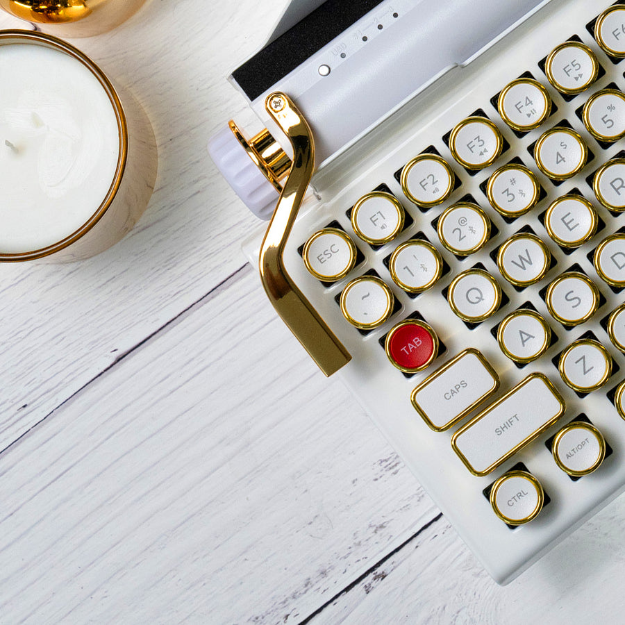 WHITE GOLD SIGNATURE QWERKYWRITER® US LAYOUT LIMITED RELEASE