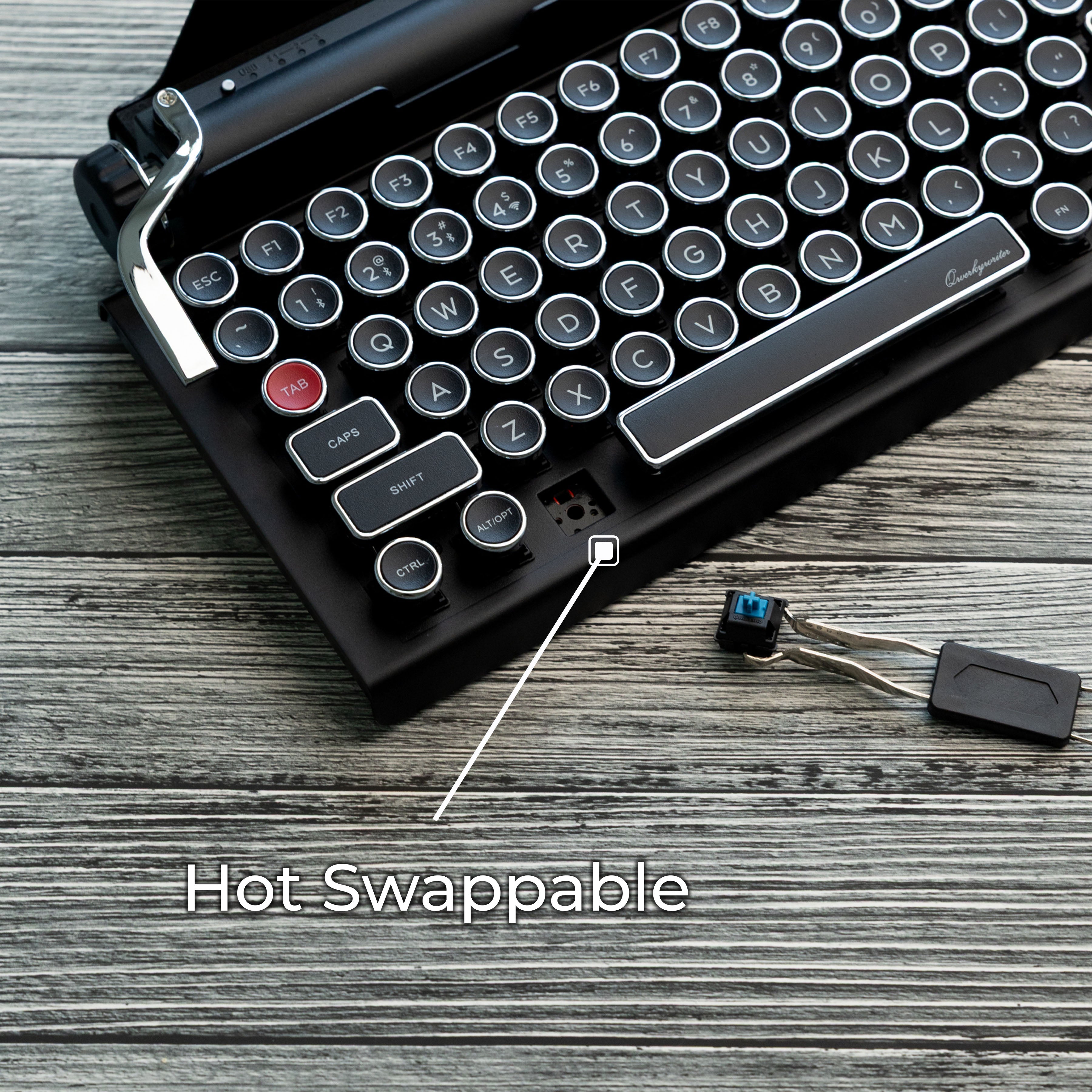 QWERKYWRITER® 2 Black Chrome Edition | Retro Typewriter Mechanical