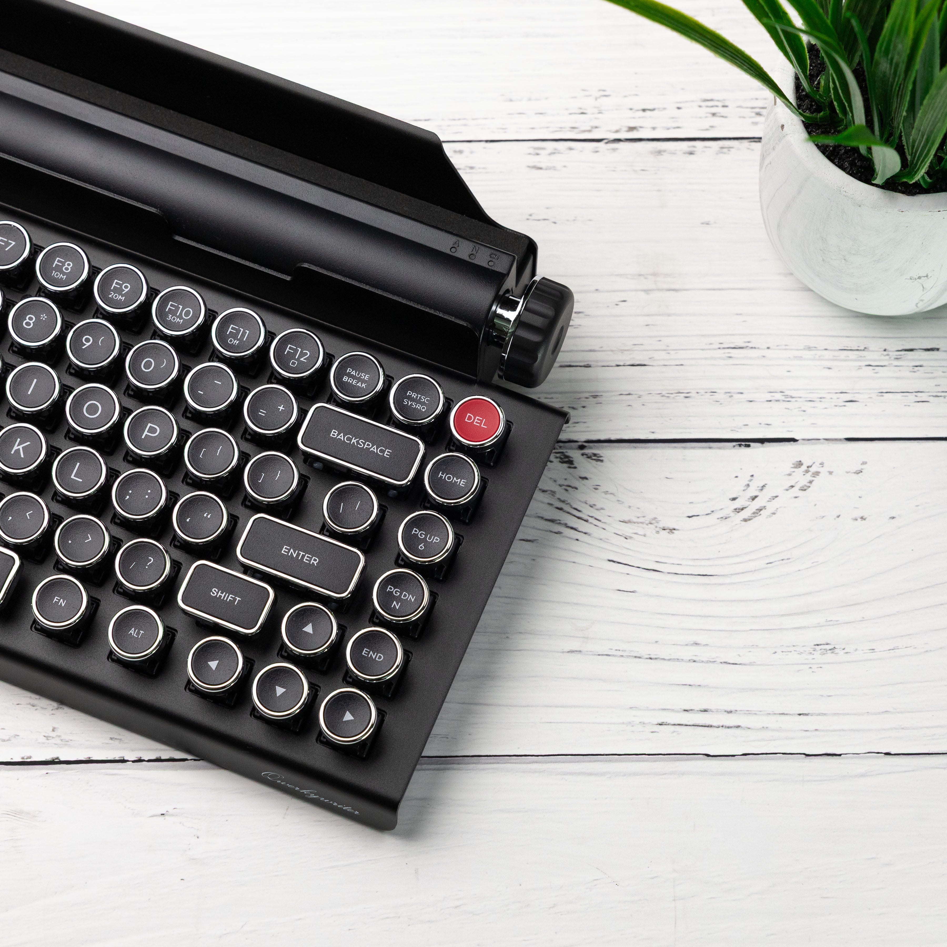 REFURBISHED BLACK CHROME QWERKYWRITER® US Layout