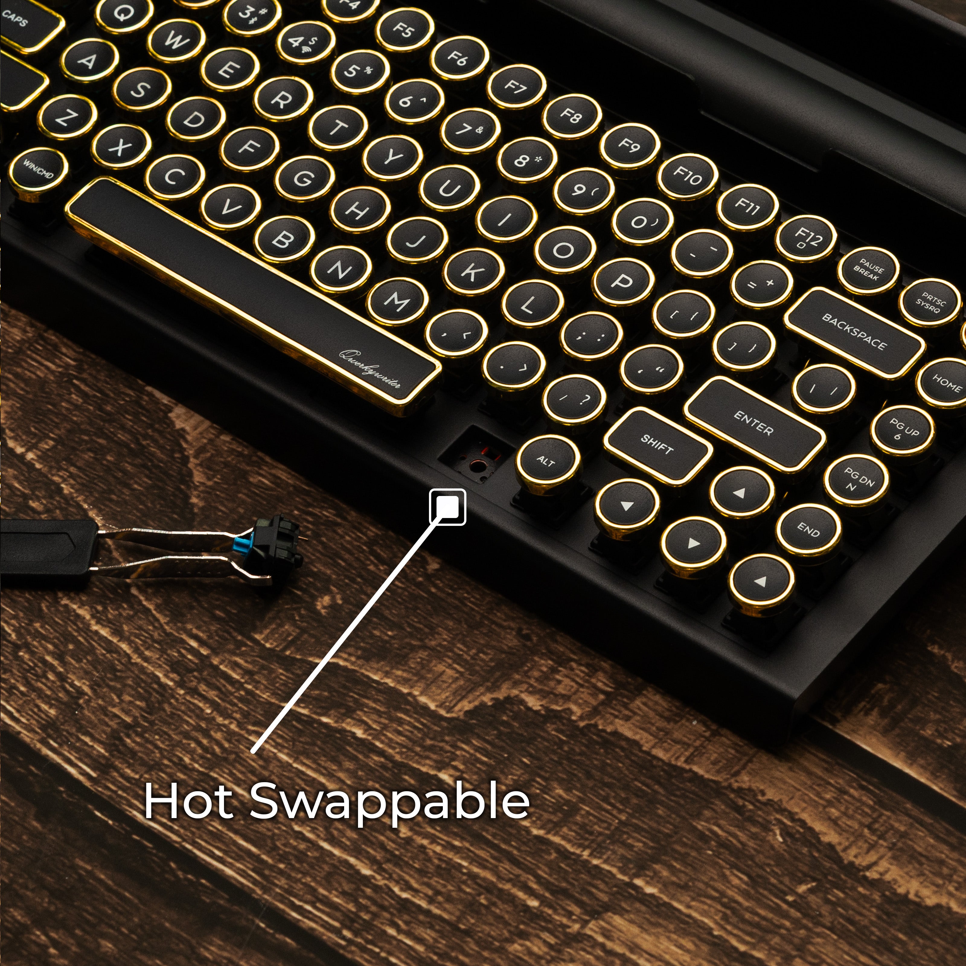 QWERKYWRITER® 2 Black Gold Edition | Retro Typewriter Mechanical