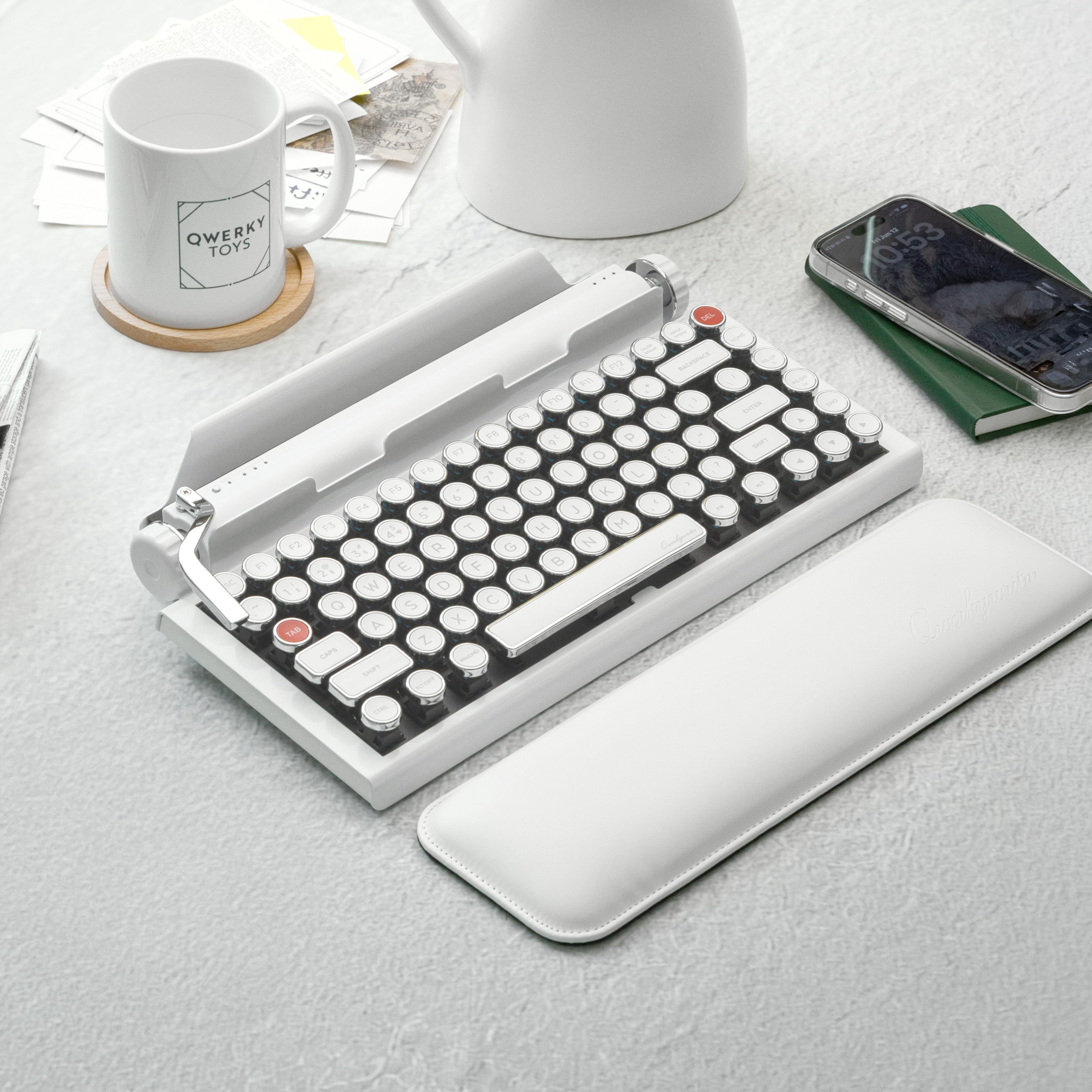 QWERKYWRITER® 2 White Chrome Edition | Retro Typewriter Mechanical
