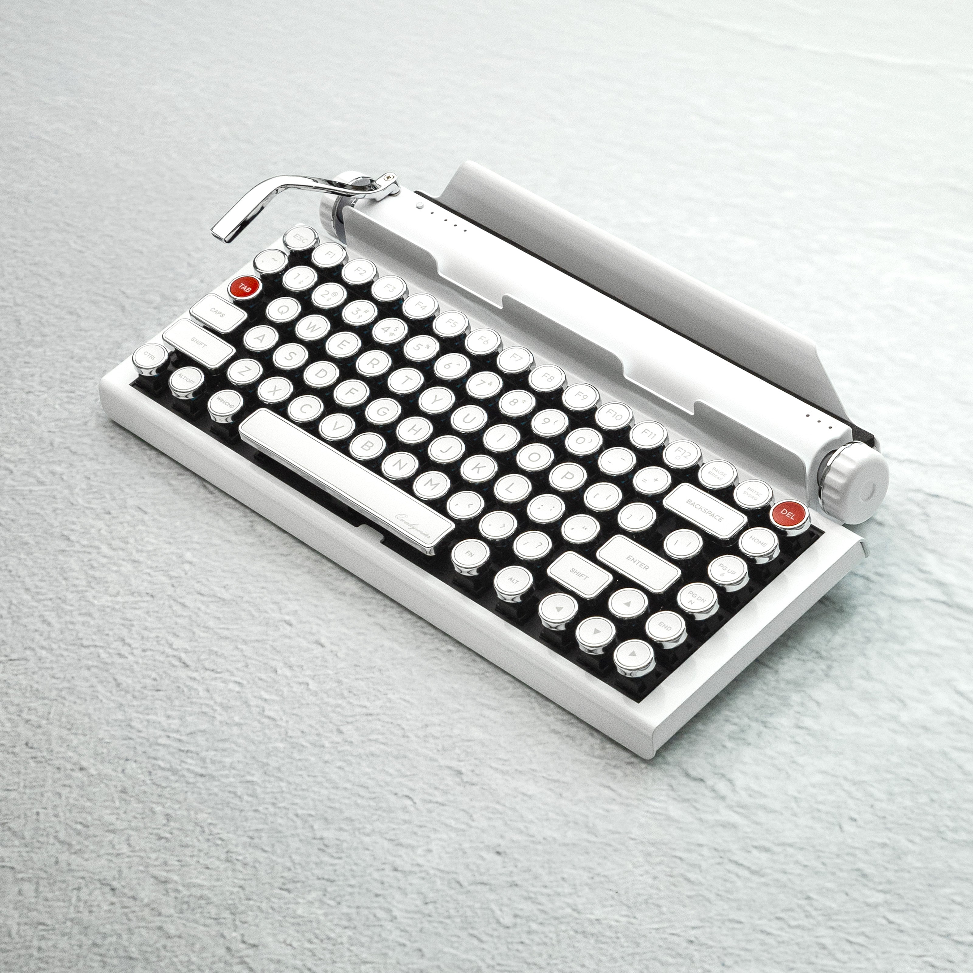 WHITE CHROME SIGNATURE QWERKYWRITER 美品 QWERKYWRITER® 2 White Chrome Edition | Retro Typewriter Mechanical