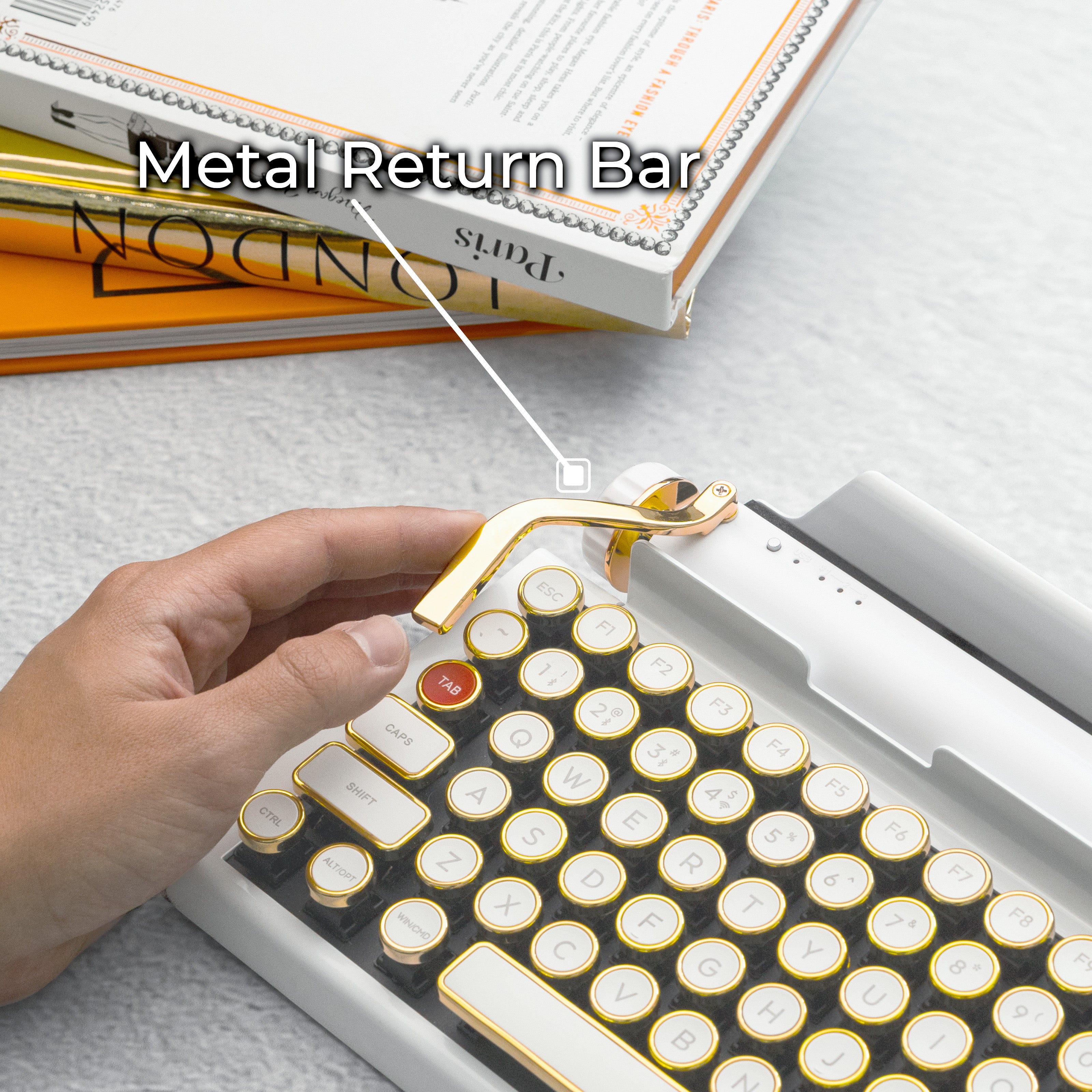 QWERKYWRITER® 2 White Gold Edition | Retro Typewriter Mechanical
